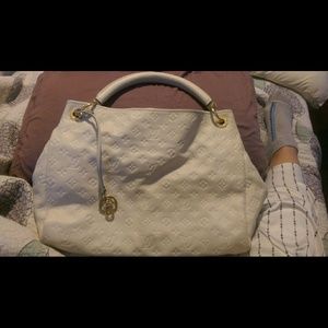 SOLD!!!!   Louis Vuitton Artsy Empreinte