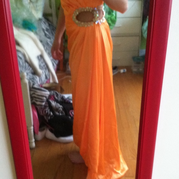 Prom Dress - Picture 2 of 3