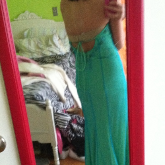 Prom Dress - Picture 3 of 3