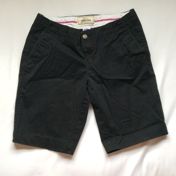 Old Navy Perfect Bermuda black shorts!