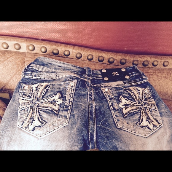 Miss Me Cross Jeans