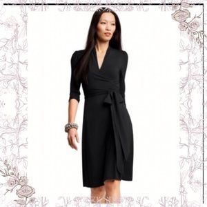 Black wrap dress from BR 👠