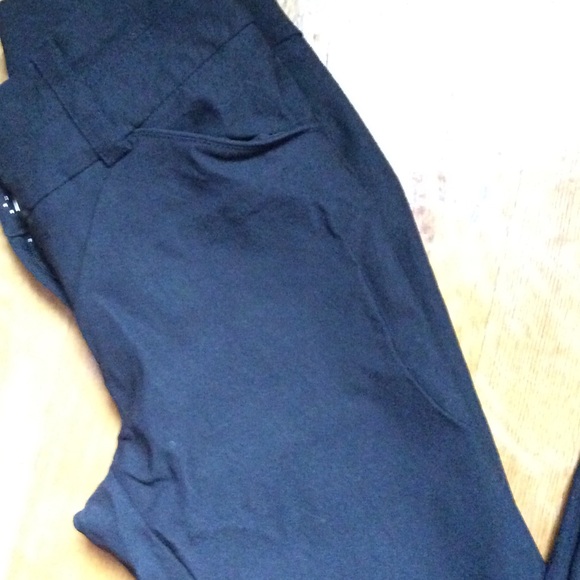 black pants - Picture 2 of 2