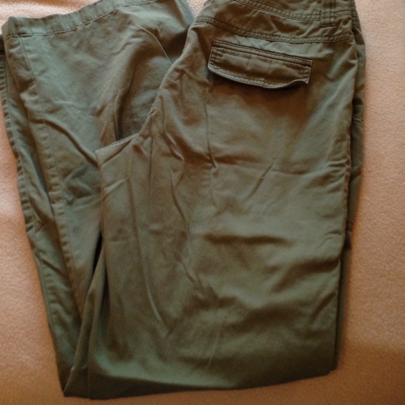 Green pants. Soft cotton. Ann Taylor Loft.