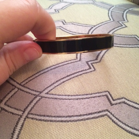 🚫sold in bundle🚫Kate spade black and gold bangle