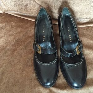 Gianni Bini Classic Pumps