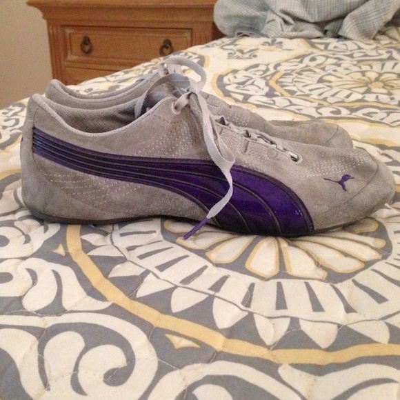 Puma tennis shoes
