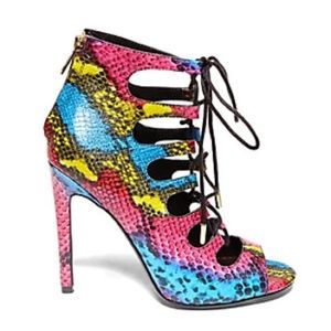 Steve Madden Cammora