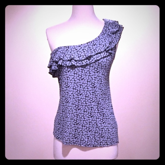 One Shoulder Top