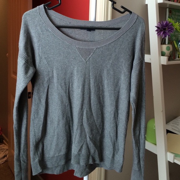 American eagle sweater grey