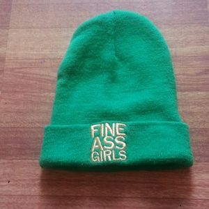 Drayas Fine ass girls skully