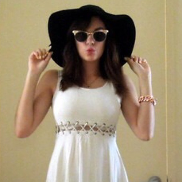 ✨SALE TONIGHT! Black Sun Hat ✨