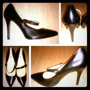 JUST REDUCED!!! Manolo Blahnik  Mary Janes heels