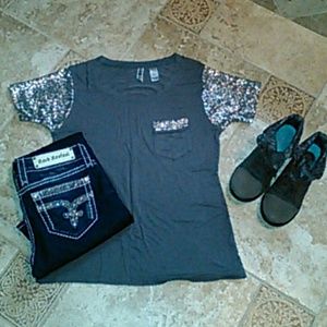 BKE Tee & Daytrip Top (BUNDLE)