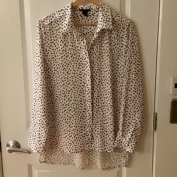 Bundle of 2 H&M button up shirts
