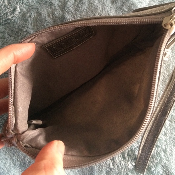 Grey Wristlet - Picture 3 of 3