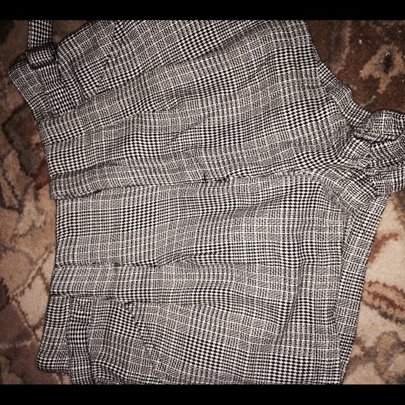 urban outfitters checkered high wasted shorts