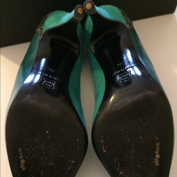 High heels - Picture 2 of 4