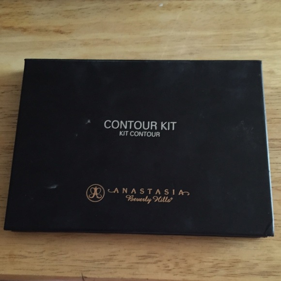 Anastasia Beverly Hills Contour Kit