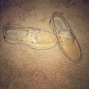 Women's Sperry  "Bluefish 2-Eyed" Boat Shoes Sz. 9
