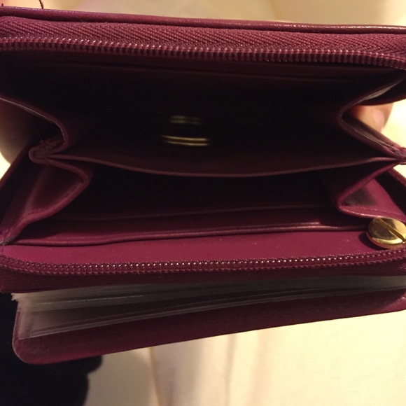 Pink Wallet - Picture 2 of 3