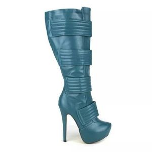 Aqua Knee Boots