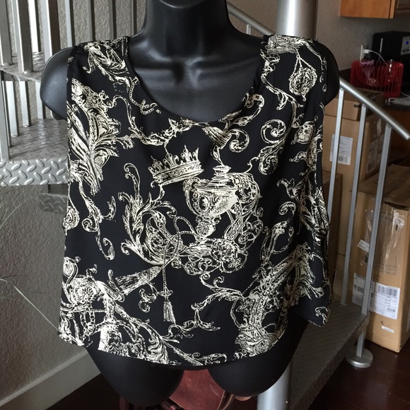Forever 21 Crop Top with Open Back size Large