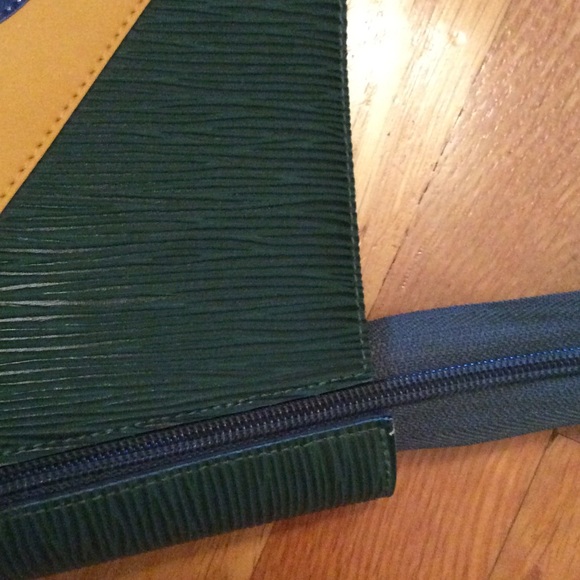 Iconic Gilson Martins Brasil purse with zippers - Picture 2 of 4