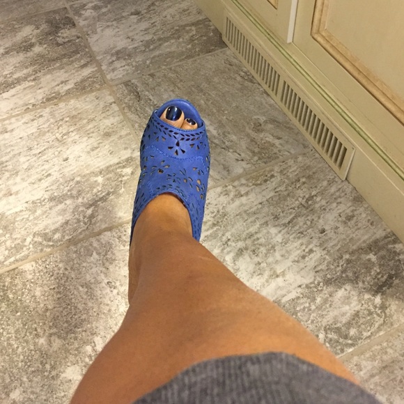Wedge Wedge Cobalt Blue