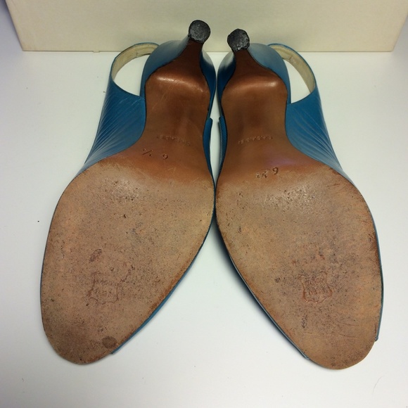 Heels - Picture 2 of 3