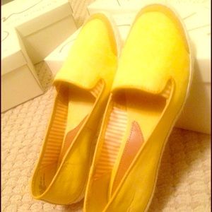 Kim Rogers brand new slip on yellow shoes!