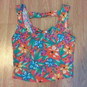 Floral cropped top