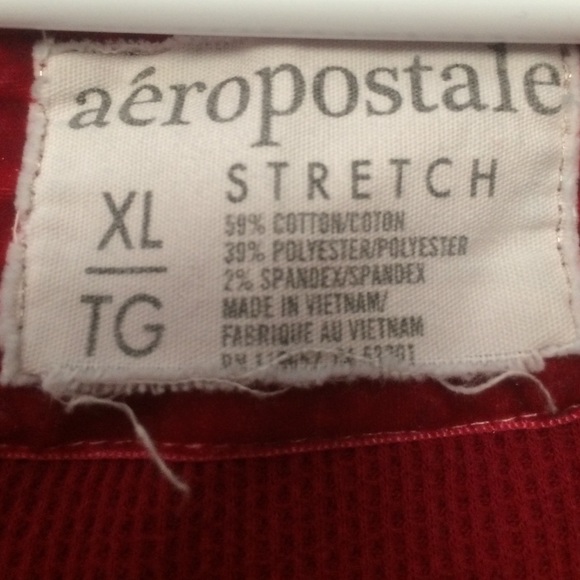 Red button shirt - Picture 2 of 3