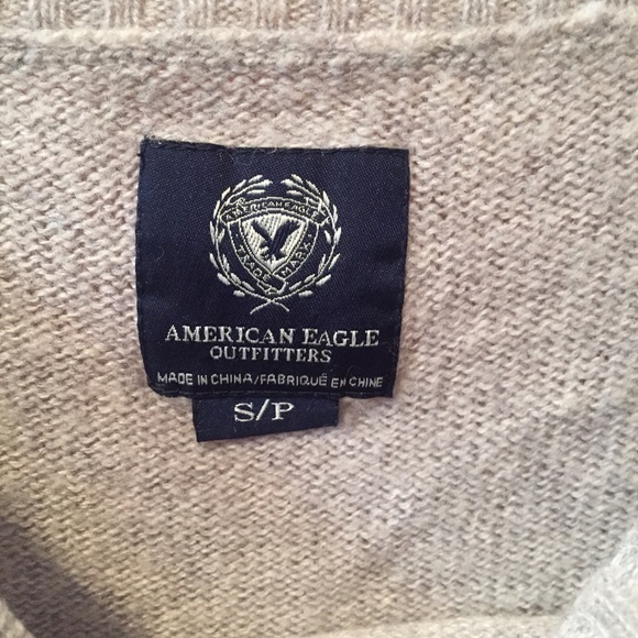 American Eagle sweater