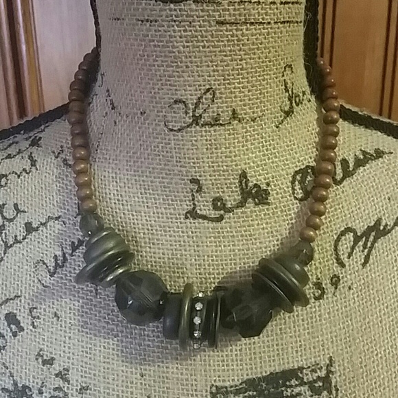 Crystal and wooden necklace
