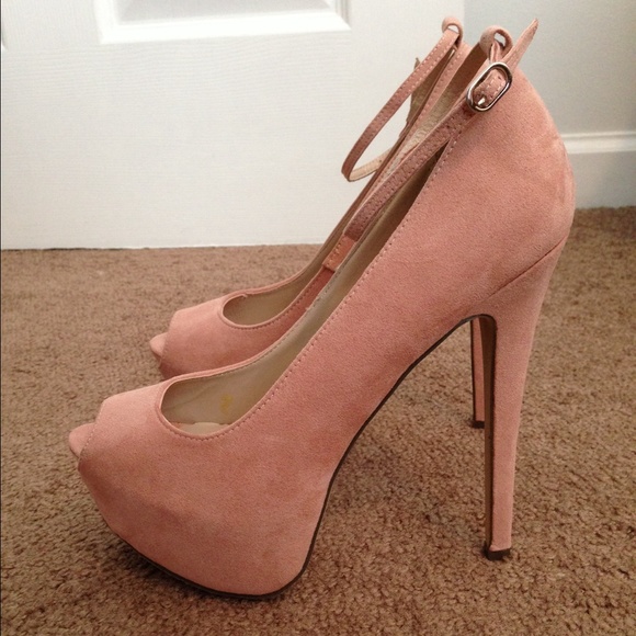 Judy Blush heels Sz 7.5.