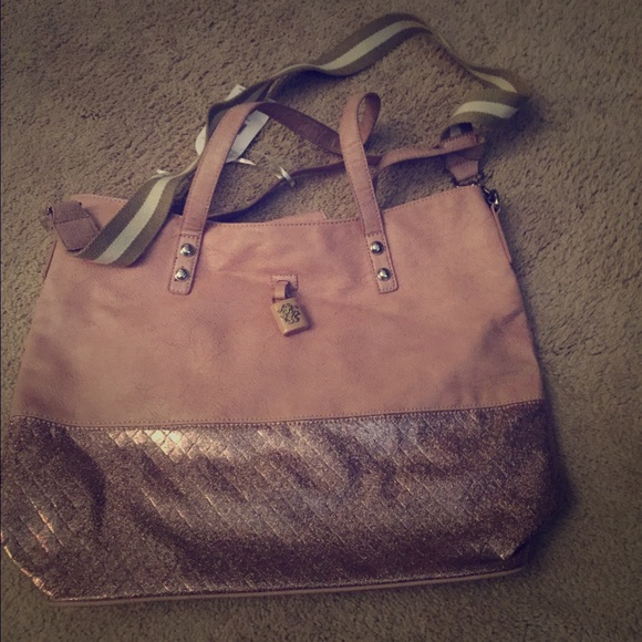 Jessica Simpson pink sparkly purse!