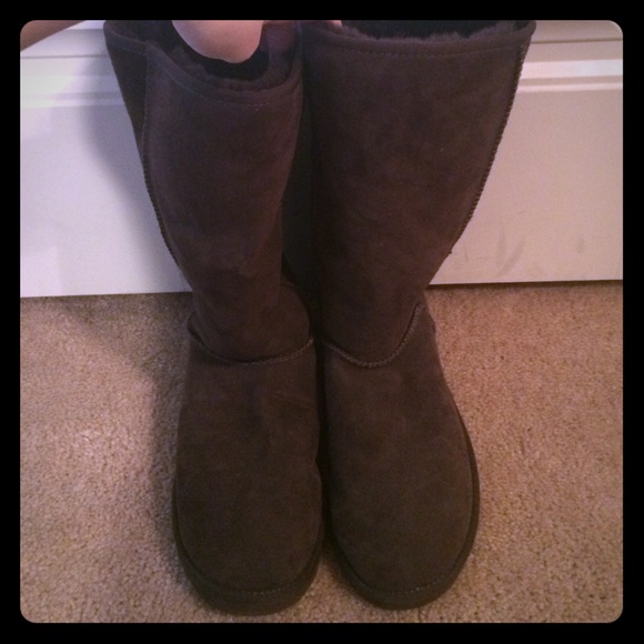 Brown Uggs