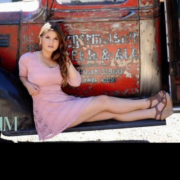 Pink lace forever 21 dress