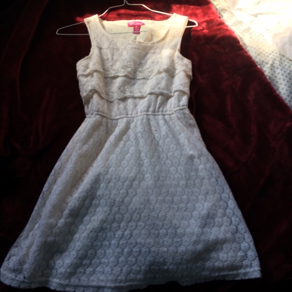 White lace dress
