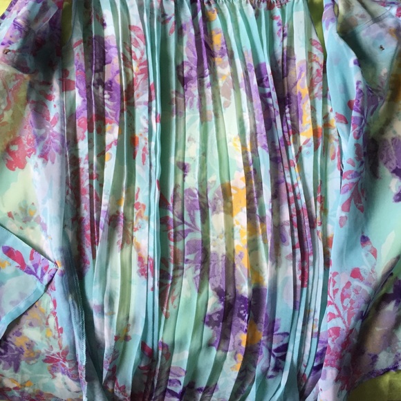 Tee - Picture 2 of 2