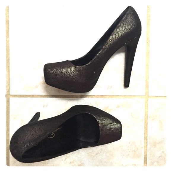 Jessica Simpson Shoes - Jessica Simpson "Landy" Pumps 6.5(6M)
