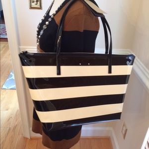 Kate Spade Sophie (Black and Cream)