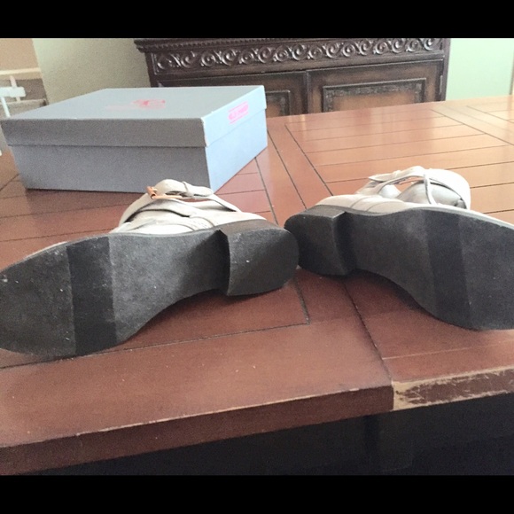 Grey PacSun booties - Picture 2 of 4