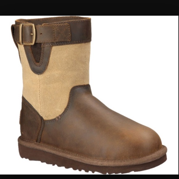 New Ugg Lockie Boots womens 8