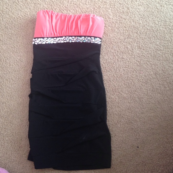 Strapless party dress worn two times