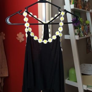 Daisy embroidered tank
