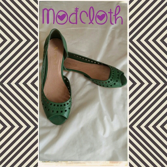 NIB ModCloth Flats