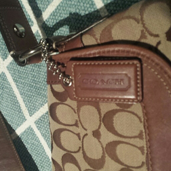 Authentic Coach Shoulder Bag - Picture 3 of 3