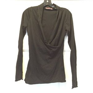 Cute stretchy cross-over front top